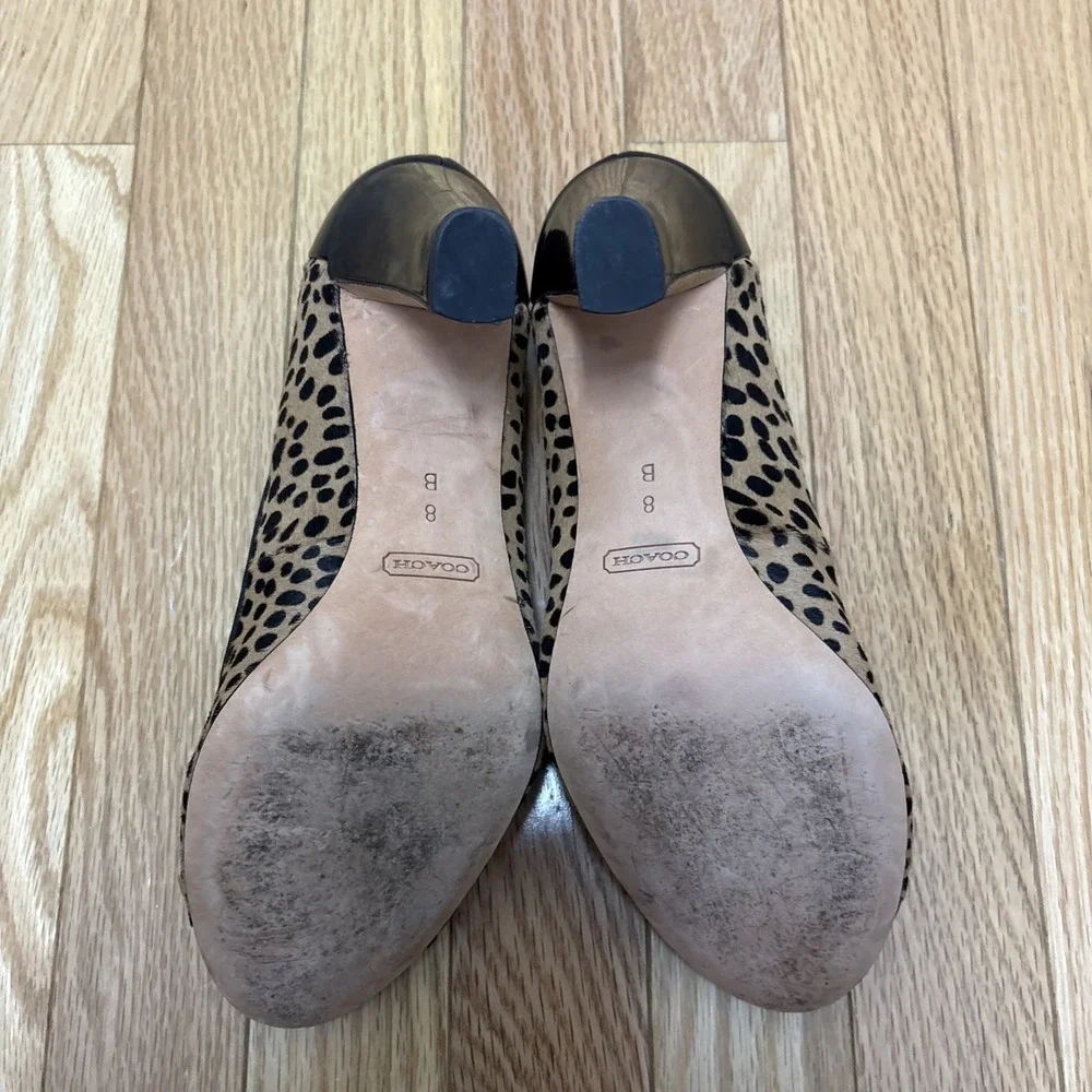 Coach Poppy Black‎ Patent Cap Toe Cheetah Print 3.5 Inch Pumps - Size 8